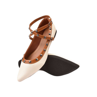 SAPATILHA BICO FINO BAILARINA BONECA COM SPIKE