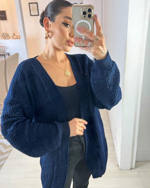 Cardigan Kimono Tricot Com Detlahe De Pompon Na Manga