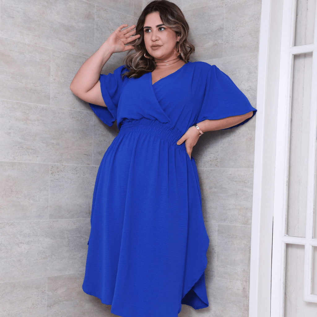 Vestido Midi Plus Size em Tecido Duna – Nelima