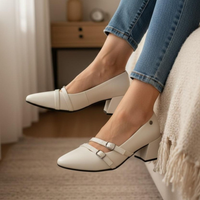 Scarpin Feminino Duas Fivelas Bellamore Salto Grosso Baixo 5 cm Confortável Elegante Casual Social