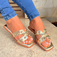 RASTEIRA FEMININA H COM APLICAÇÕES METÁLICAS